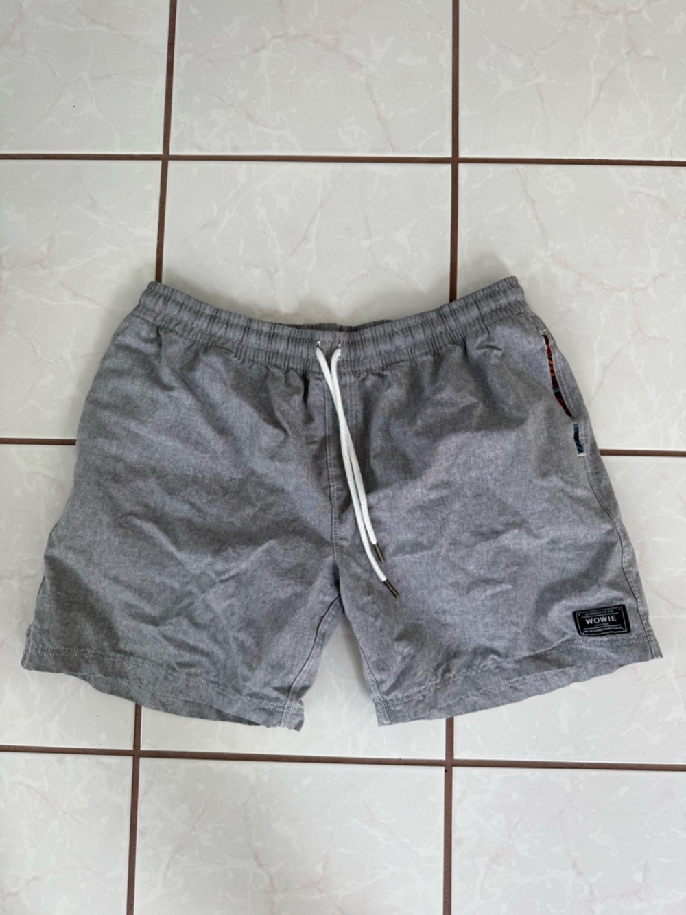 WOWIE Grey Men's Board Shorts with Drawstring